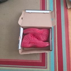 Air Jordan 12 Retro Gym Red