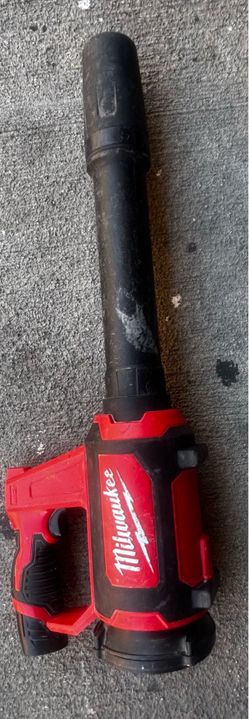 MILWAUKEE M12 LEAF BLOWER