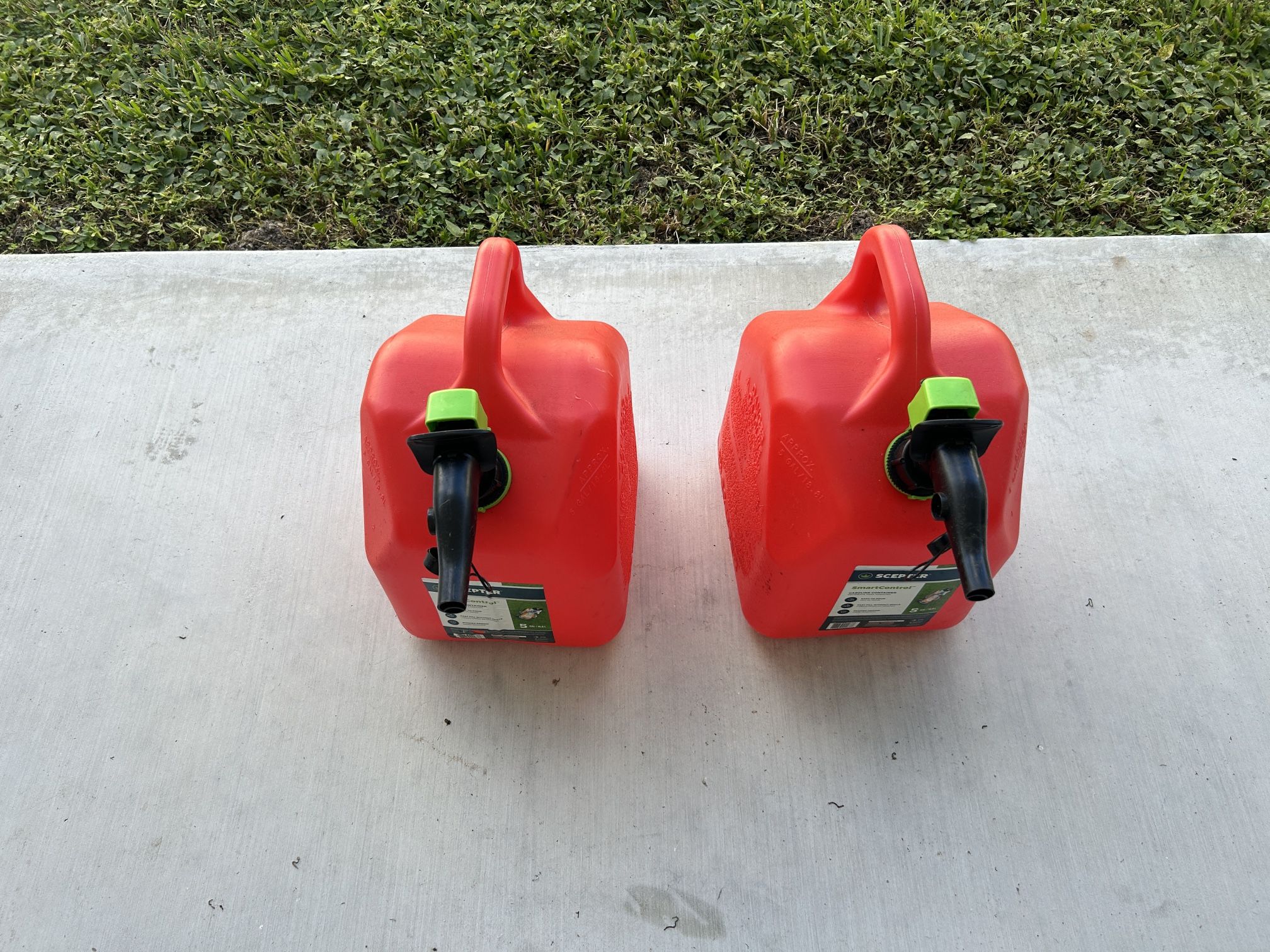 2 × 5-Gallon Gasoline Containers – Gently-Used