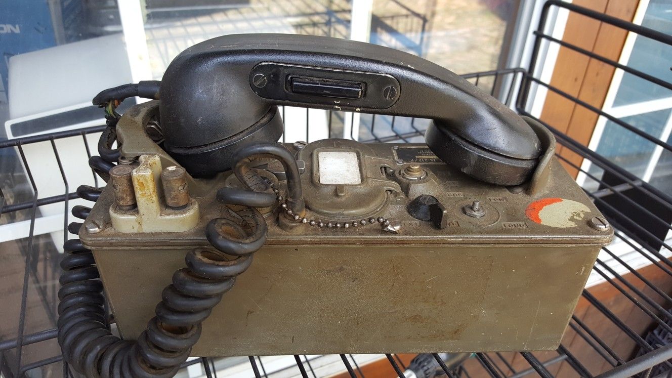 TA-312/PT military field phone
