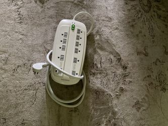 insignia 11 outlet power strip flat low profile flush plug
