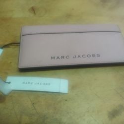 Marc Jacobs Woman's Wallet. 