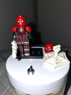 Marvel LEGO Minifigure with Accessories