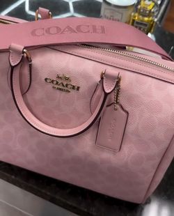 Pink Coach Rowan
