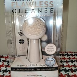 Finishing Touch Flawless Cleanse: Facial Cleanser and Massager/ Limpiador Facial y Masajeador