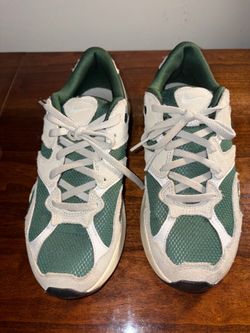 Green/white nike sneakers