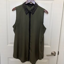 Rock and Republic Blouse Women’s XL Sleeveless Studded Collar Olive Tux Shirt