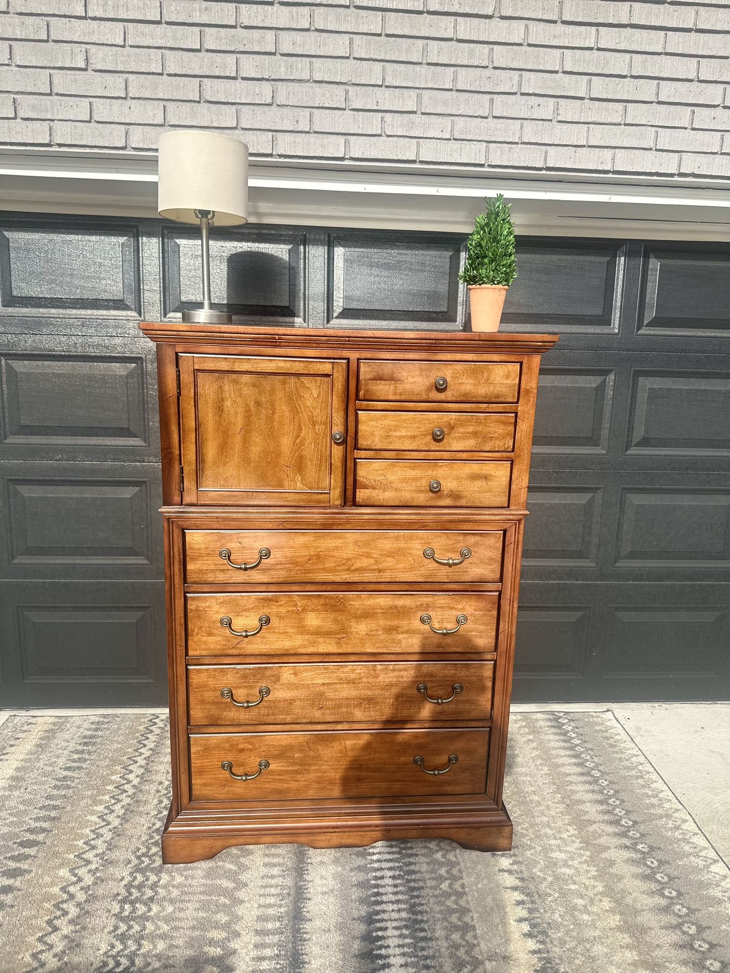 Dresser