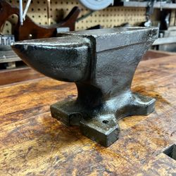 22LBS Antique Anvil