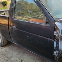 93 Nissan D21 Pick Up Doors 
