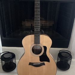 Taylor 114e (Like New) Grand Auditorium Acoustic-Electric Guitar Natural With Case