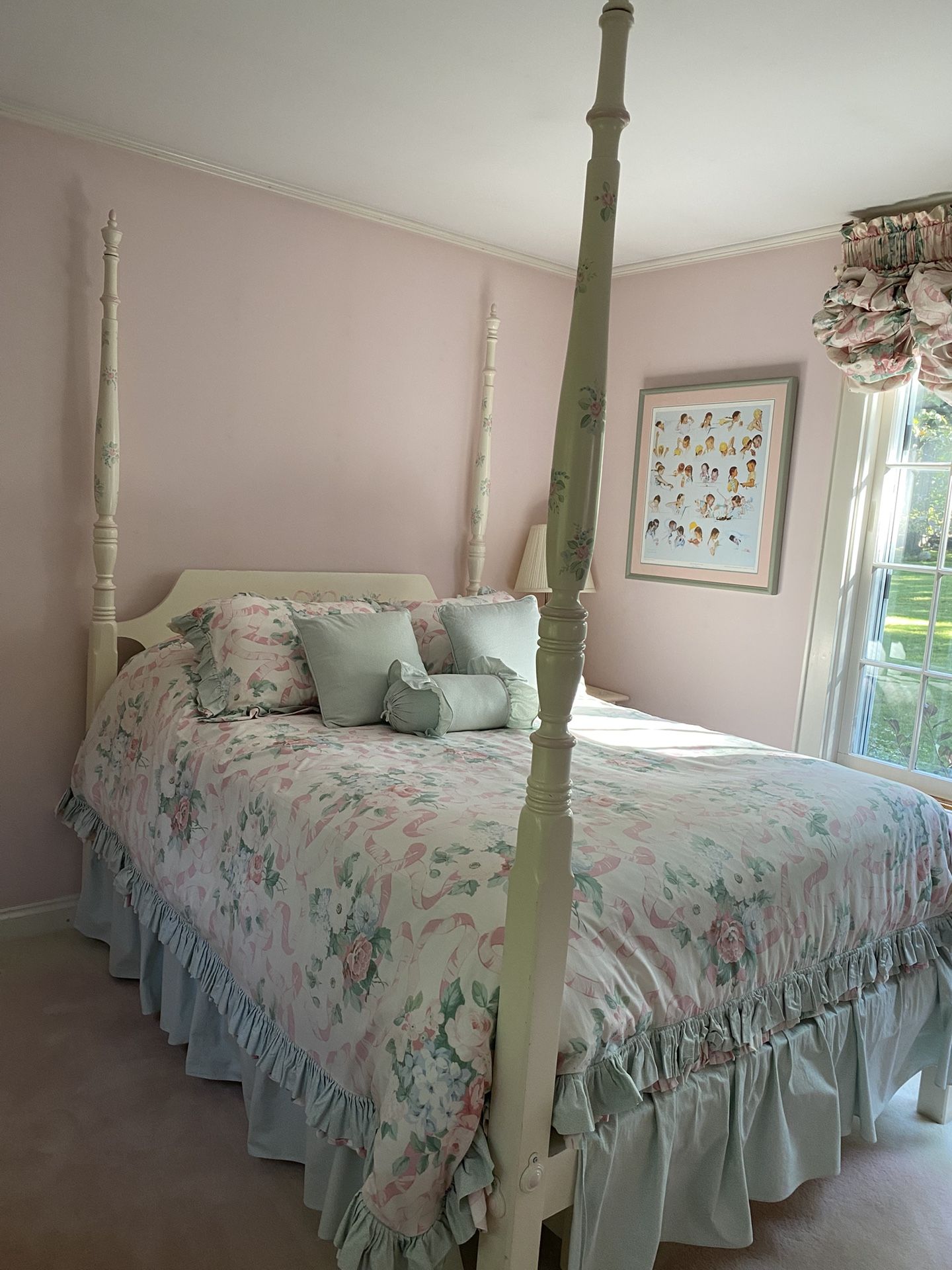 Beautiful Hand Painted Bedroom Set