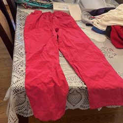 Women’s Pink Hub A Dub Scrub Bottom size medium, has two front pockets, 65% polyester and 35% cotton