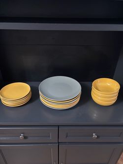 Plates & Bowls