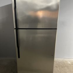 GE Stainless Refrigerator ‼️60 Day Warranty‼️