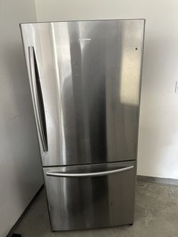 Hisense 17.2 Cu.