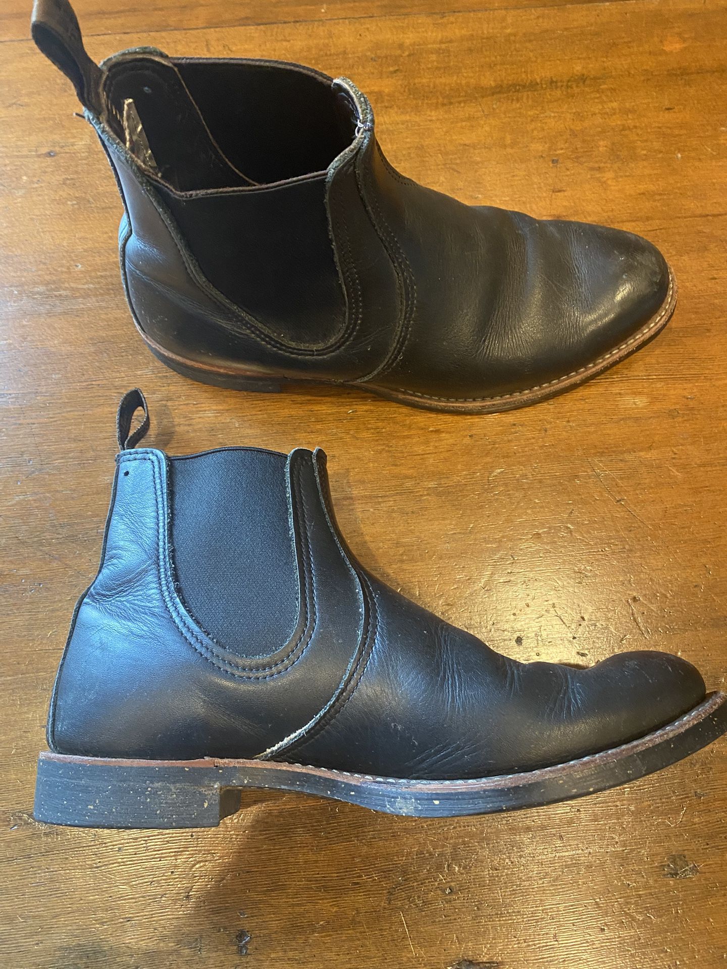 Red Wing Men’s Chelsea Boots #8200 - Size 10 D