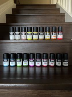 Liquitex Heavy Body Acrylic Paint Bundle #1 - Marvel (19 Colors)