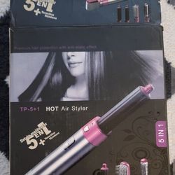 5 in 1 Hot Air Styler. Works perfectly. Great used condition.