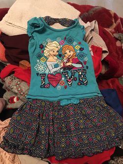 Ana and Elsa skirt outfit size 3