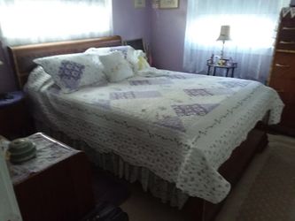 Vintage 1940’s bed room set