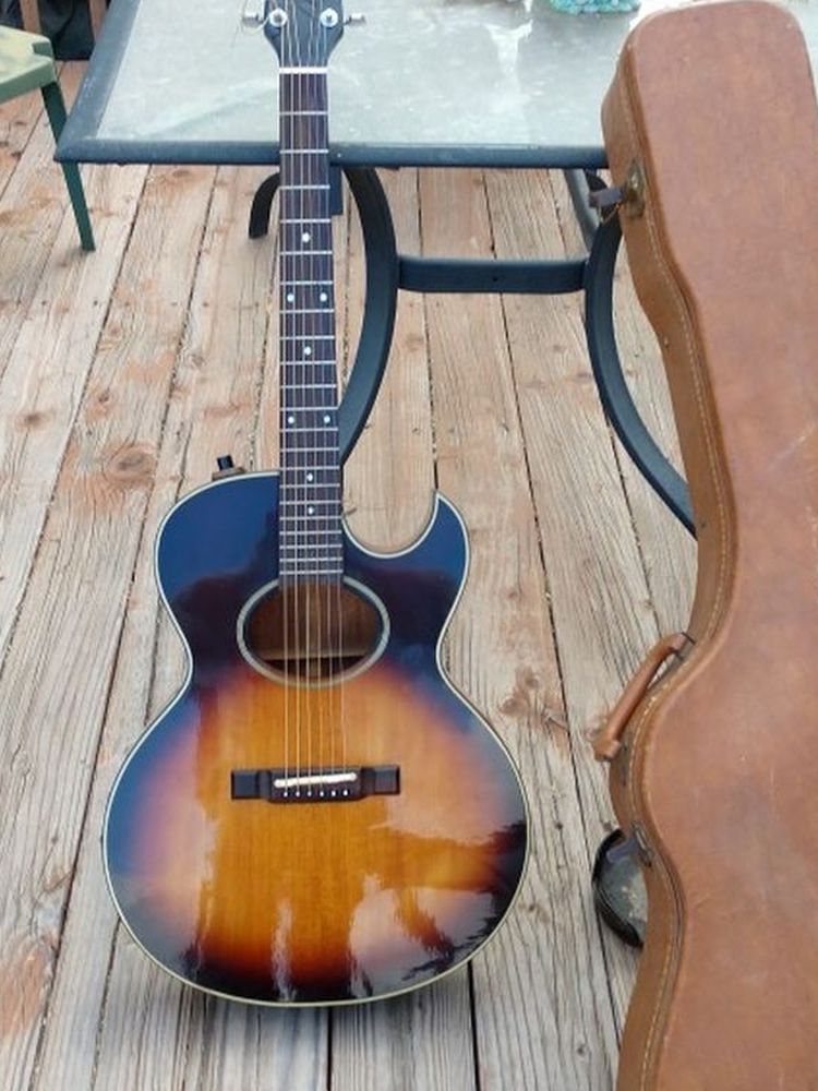 Washburn Woodstock Electrical Acoustic Guitar