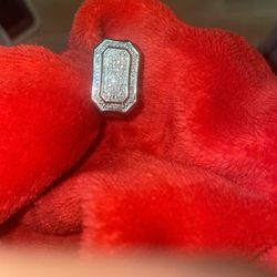 .925 STERLING SILVER / WHITE GOLD DIAMOND RING