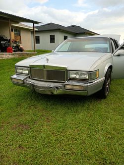 Cadillac Sedan Deville
