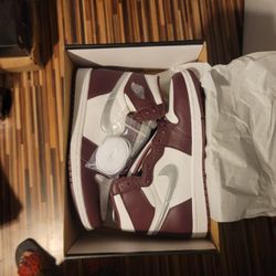 Jordan 1 Bordeaux New DS Size 10 $170