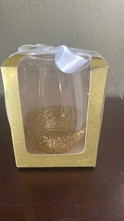 Kate Aspen dipped in Glitter Glass 9oz Stemless, New, $10, no holds