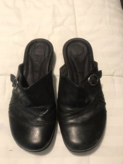 Leather slip on shoes