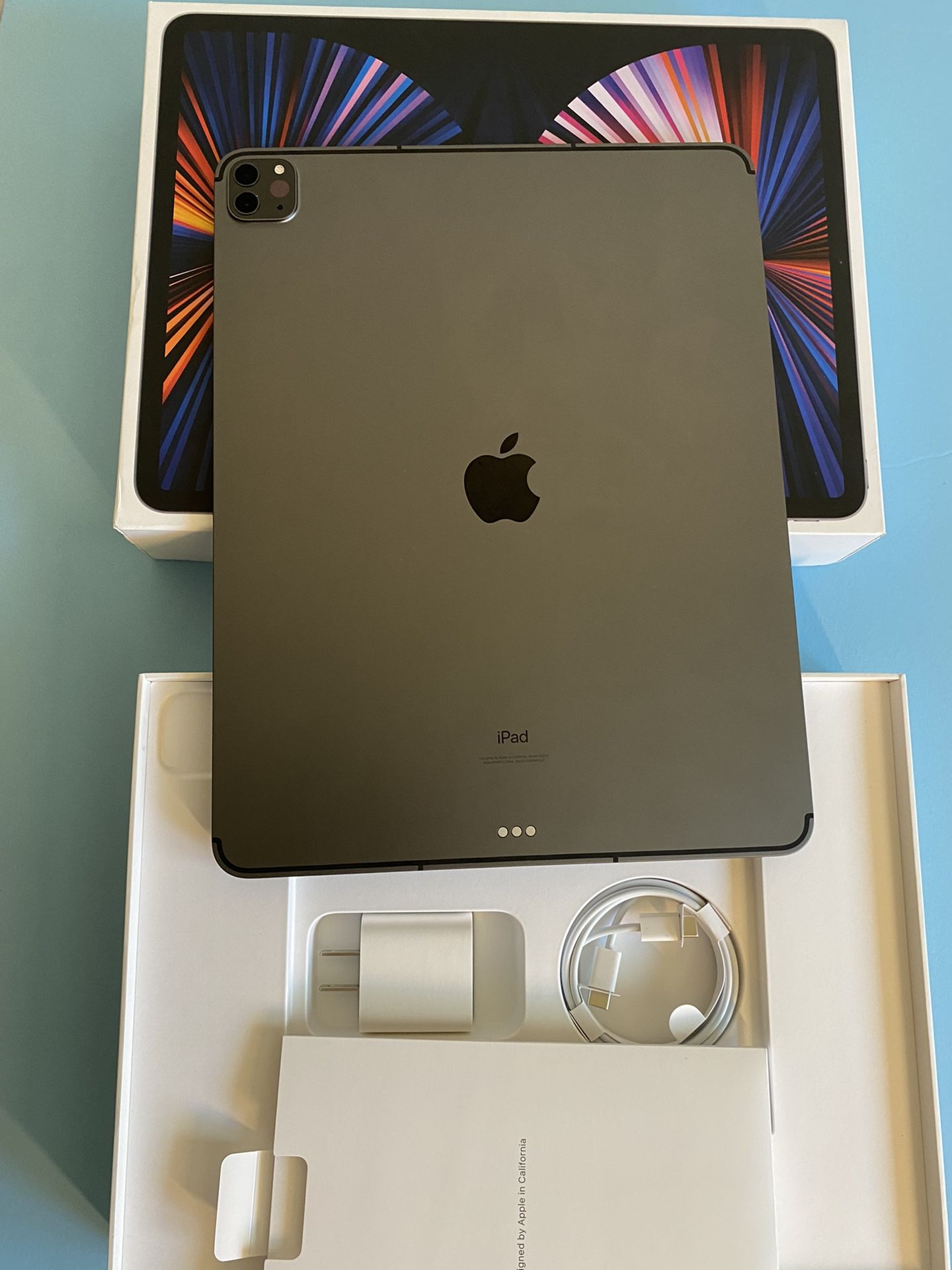 128GB Apple IPad Pro 12.9” 5th Generation (Latest 2021 Model / M1 