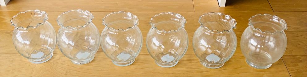 6 Ivy glass bowls with optics, 5 1/4”.