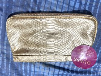 GUEESS GOLD purse $10