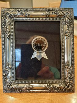 PHOTO FRAME BY ELIAS