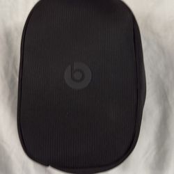 Beats Studio Pros Noise Cancellation