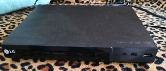 LG Small DVD player w no remote