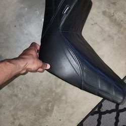 MOTORCYCLE SEAT