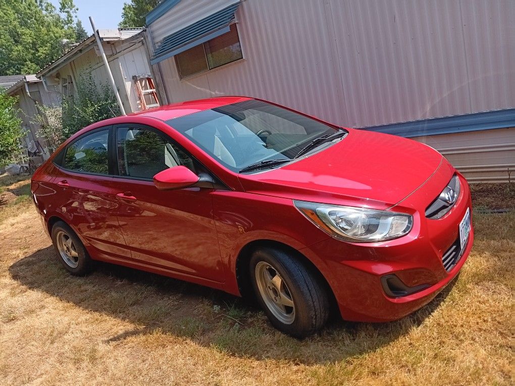 2013 Hyundai Accent