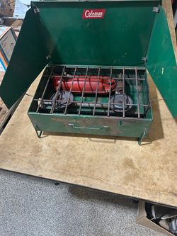 Vintage Coleman 2 burner stove 525B