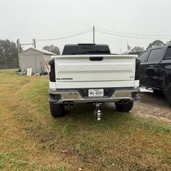 Recon Tail Lights And 3rd Break Light For 19-25 Chevey Silverado 1500 