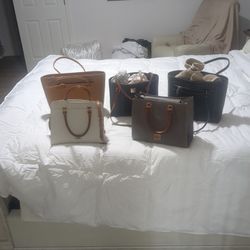 Gorgeous Dooney& Bourke Purses New Great Christmas Gifts At Reasonable Prices