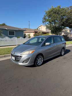 2012 Mazda 5 Minivan
