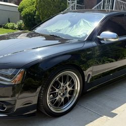 2014 Audi S8