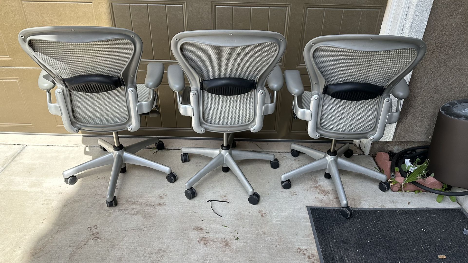 $275 each Cash Only, Very firm price! Herman Miller Aeron Size B