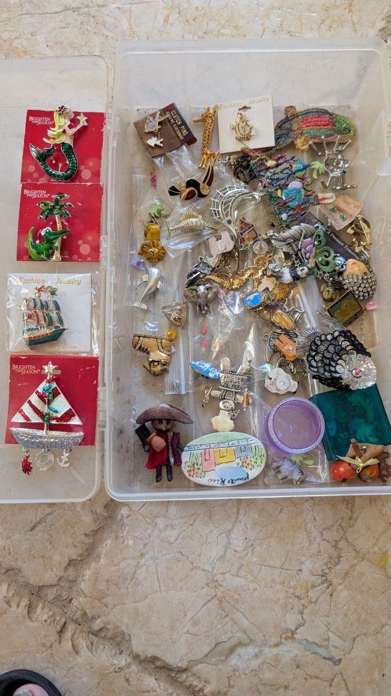 Super special assorted holiday pins, nautical pins, animal pins, state pins