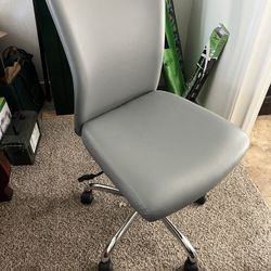 Office Chairs 5 +1