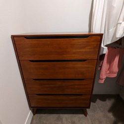 New Mid Century Chest! Free Delivery 🚚! Financing Available !