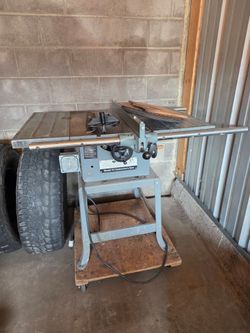 Workforce Tile Cutter and large saw. Both working and comes with everything in pictures