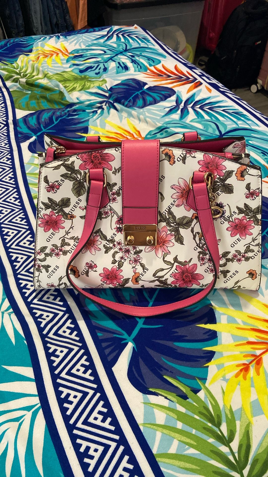 Guess Bag And Wallet